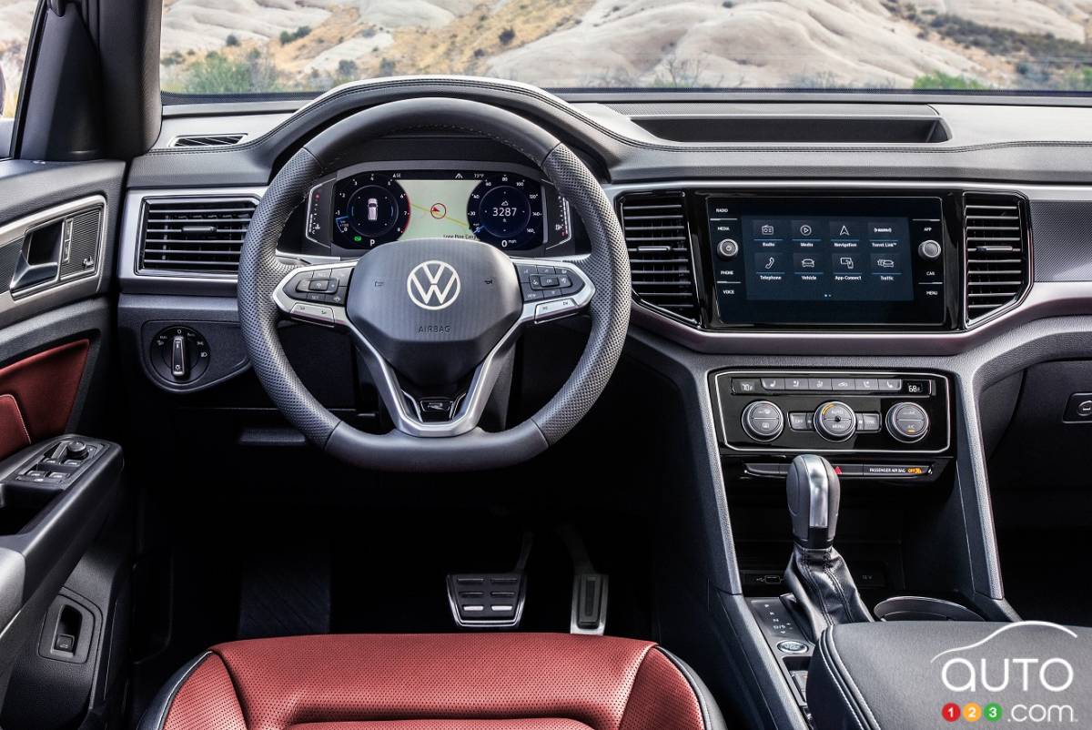 Volkswagen Atlas Cross Sport 2020, volant, tableau de bord